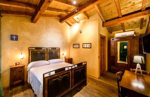 Gattinara House | Cantina Anzivino - Affittacamere