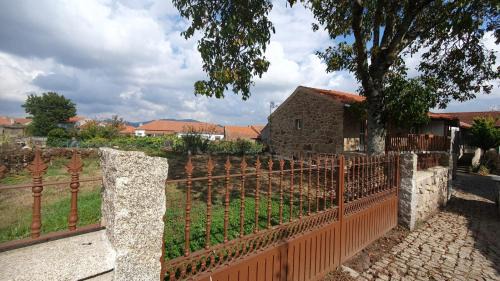Montalegre House | Cantinho de Tourêm