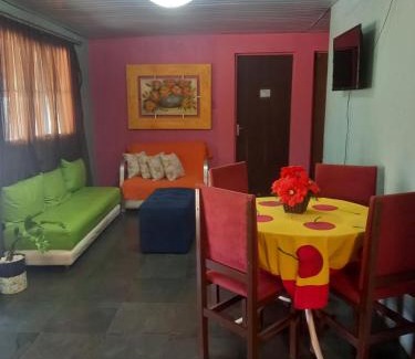 Esmeraldas Other | Cantinho Feliz