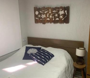 Vila Nova Villa | Cantinho Submarino, aproximadamente 10 minutos caminhando até a praia do Forte, com Ar condicionado