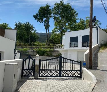 Rio Caldo Apartment | Cantinho Verde T3