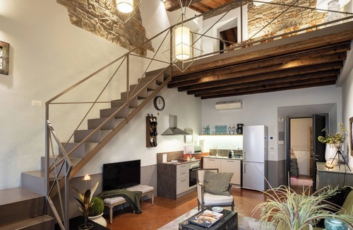 San Giovanni House | Canto degli Scali