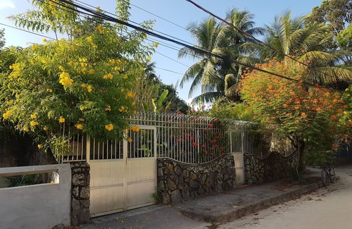 Porto da Madama House | Canto do Tie Hostel