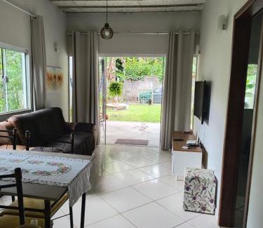 Ariro House | Canto dos passaros