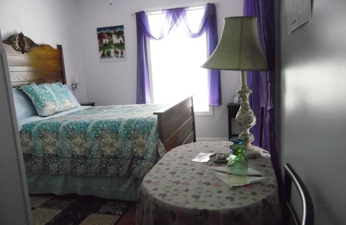 Bolivar Bed & Breakfast | Cantuta Inn