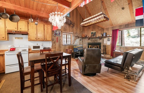 Fawnskin House | Canyon Cabin