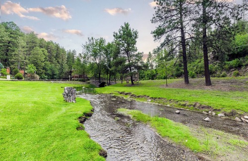Ruidoso Condo | Canyon Creek Lodge 208 - Wildcat Den