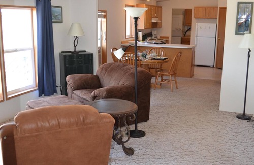 Crooked River Ranch House | Canyon House - 200 Milles of Sunset!