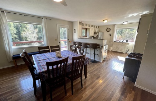 Gardiner House | Canyon House near Yellowstone
