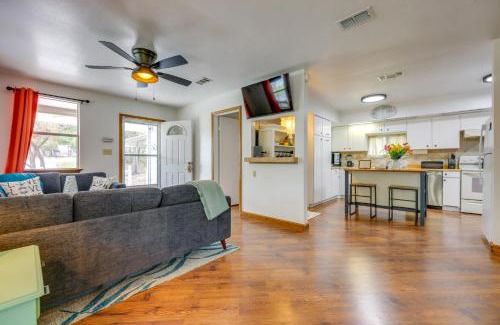 Canyon Lake House | Canyon Lake Home with Resort Amenities and Fire Pit!