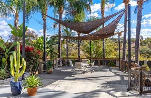 Fallbrook House | Canyon retreat villa