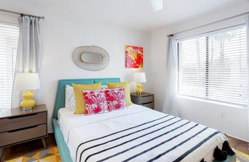 Cathedral City Apartment | Canyon Shores Getaway
