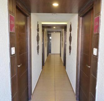 Vadapalani Hotel | Canyon sun