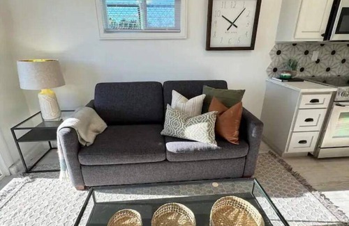 Carlsbad House | "Canyon View" Casita with tennis/trails/terrace/FULL kitchen