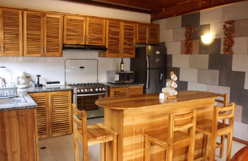 Banos de Agua Santa House | Caoba Lodge - Cabaña en Baños de Agua Santa