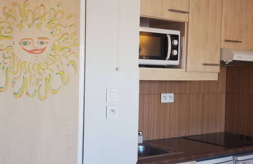 Frejus Port Apartment | Cap Hermès Studio Port View 31m2 air-conditioned WIFI 3 people swimming pool beaches parking
