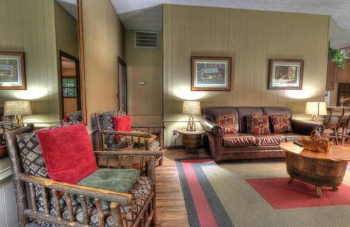 Pittman Center House | Cap's Fishin' Camp #542