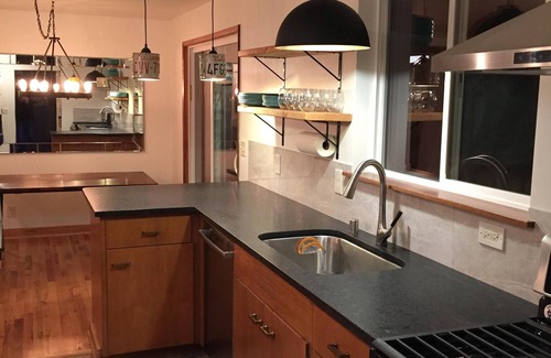 Anacortes House | Cap Sante Modern Ranch 1/2 Block from Waterfront- Walk to Downtown- Water View
