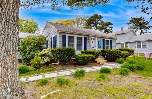 Dennis Port House | Cape Beach Bungalow