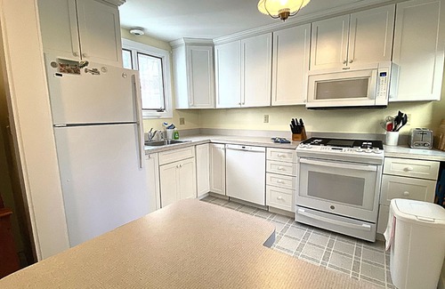 Hyannis Port House | Cape Beach House Getaway * Steps to an Ocean Beach