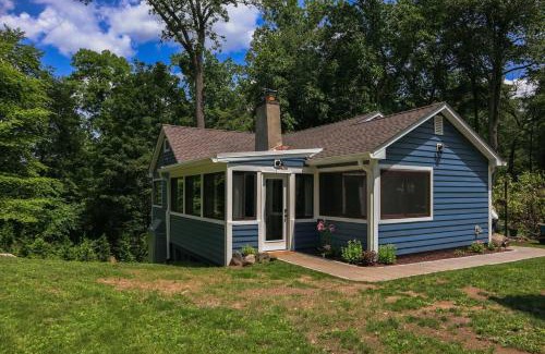 Putnam Valley House | Cape by the Lake