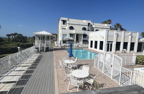 Port Canaveral Condo | Cape Canaveral Oceanside Oasis - 1st floor with bikes and beach toys