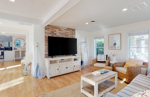 Falmouth House | Cape Cod Charmer