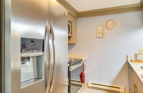 Northwest Harwich Condo | Cape Cod Condo in The Belmont w/Private Beach!