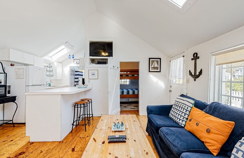 Mashpee Cottage | Cape Cod cottage with patio - near golf, 100 yards to private Mashpee Beach