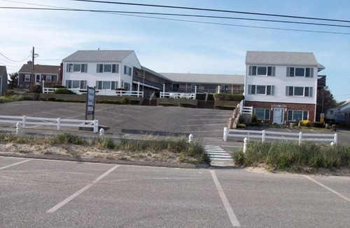 Dennis Port Condo | Cape Cod Oceanside Condominium Unit - across from beach!