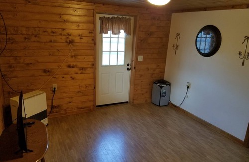 Piney Creek Cabin | CAPE CODE BEAUTY IN THE APPALACHIANS