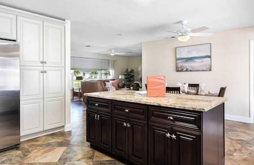 Caloosahatchee House | Cape Coral Florida Getaway