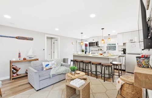 West Yarmouth House | Cape Cottage, 1/2mi to beach, Tiki Bar, Central AC/Heat, Hot Tub, Firepit