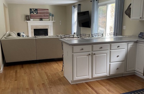 Mashpee House | Cape House with Pool