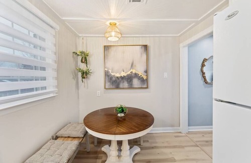 Cape May Condo | Cape May Chic hide-away, perfect for 2 or 4!