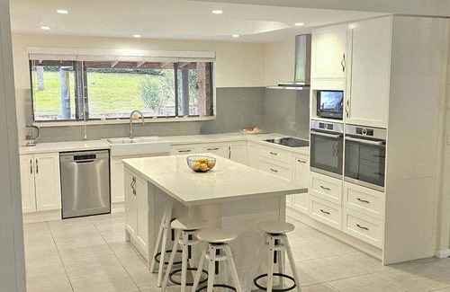 Forster House | Cape Oasis! Private retreat on acres by the sea with large pool. Pet friendly!