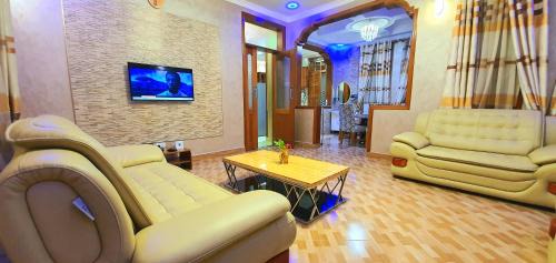 Arusha Apartment | Cape of Goodhope Vacation Home