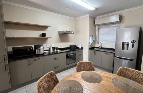 Kraaifontein Apartment | Cape Quarter