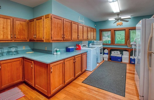 Brooksville House | Cape Rosier, Maine 6 bedroom estate on Penobscot B