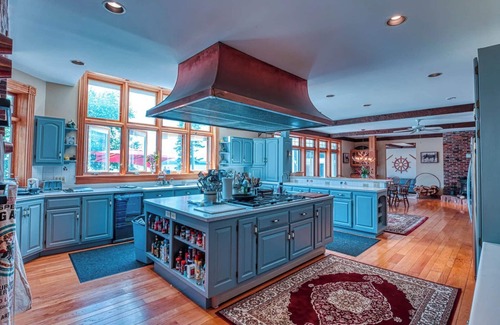 Brooksville House | Cape Rosier, Maine 6 bedroom estate on Penobscot B