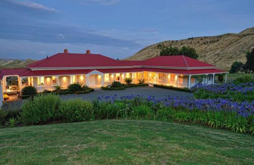 Waimarama Villa | Cape South Estate - International award-winning country estate with Pacific views