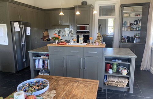 Waimarama Villa | Cape South Homestead - Character Homestead in a beautiful country setting