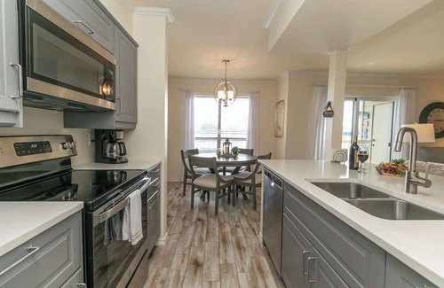 Horseshoe Bay Condo | Cape Terrace Waterfront Oasis