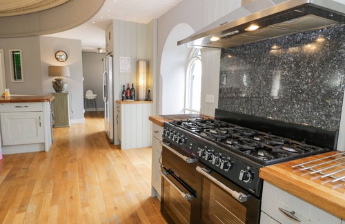 Llanrug Cottage | Capel Mawr