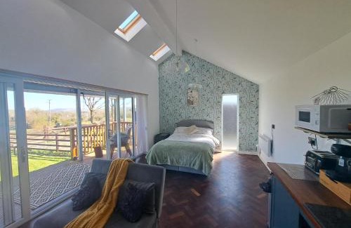 Rhosybol House | Capel Park Tyddynod Bach