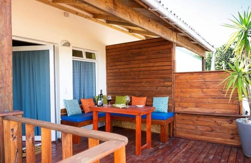 Helderberg Rural Cabin | CAPELANDS RESORT- GARDEN COTTAGE #1