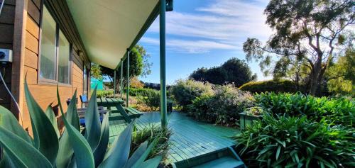 Tirohanga House | Capeview Cottage