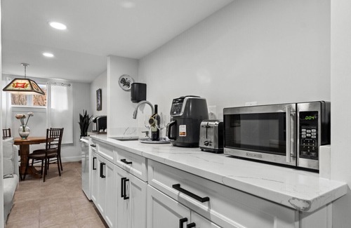 North Springfield House | Capital Getaway: Near D.C. & Hiking