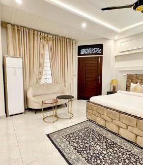 E-11 Sector House | Capital Lodges E-11