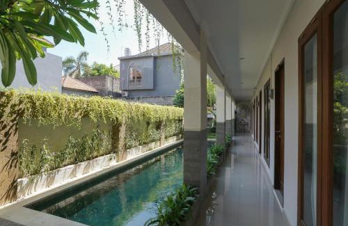 Renon Hotel | Capital O 2166 Elitya Stay